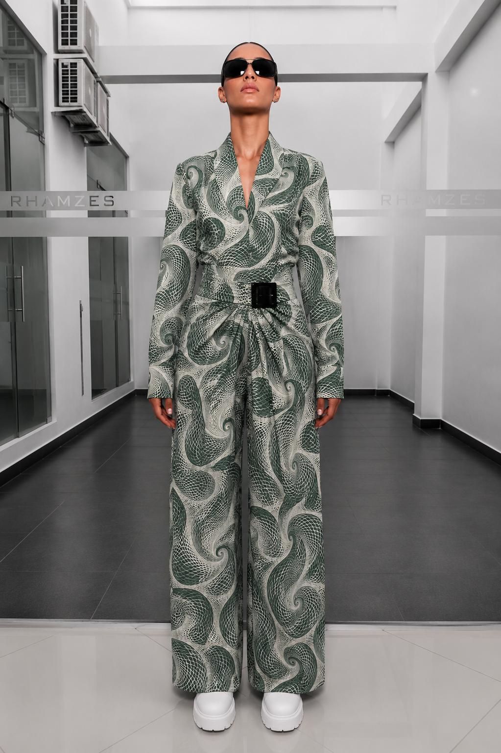SERPENT ORACLE SUIT